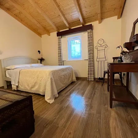 Eido De Bairros - Casa Vinha Da Touca T1