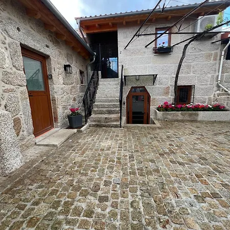 Casa de Férias Eido De Bairros - Casa Vinha Da Touca T1 *